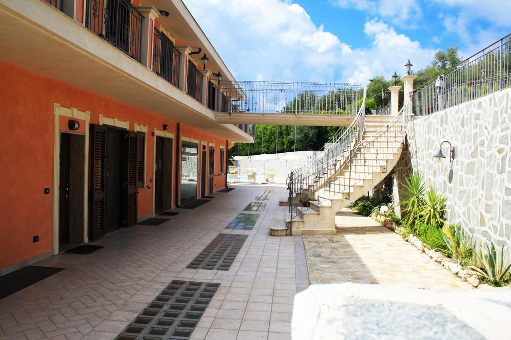 La Marinella Appartement Palmi Buitenkant foto